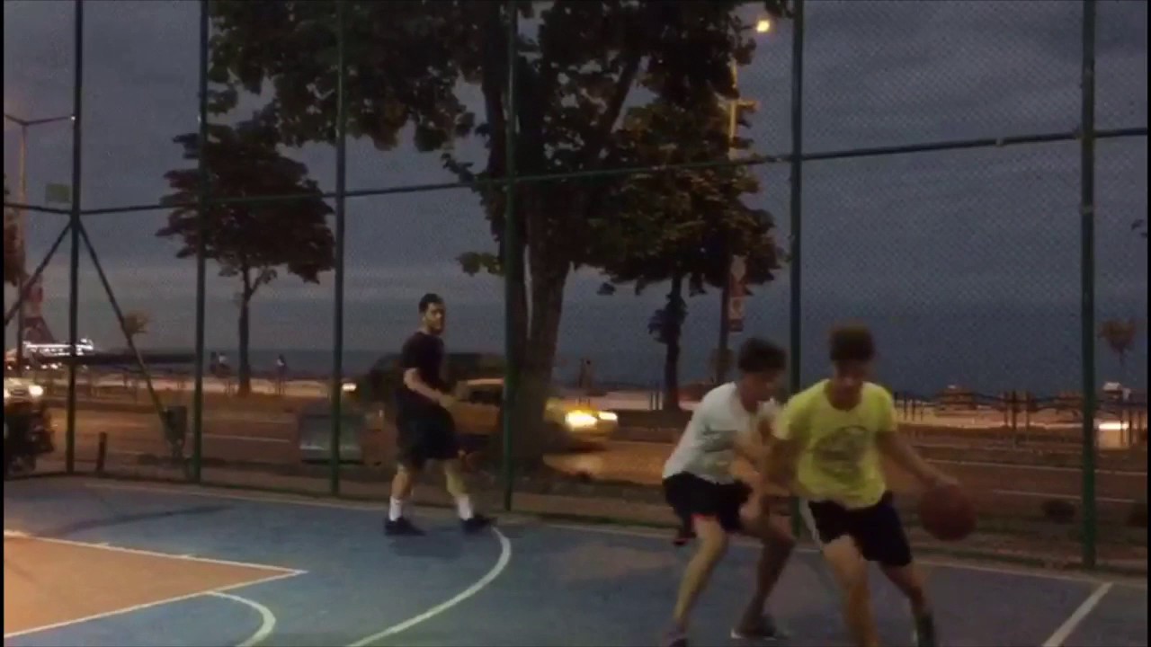 ARKADAŞLARIMIZLA BASKETBOL OYNADIK