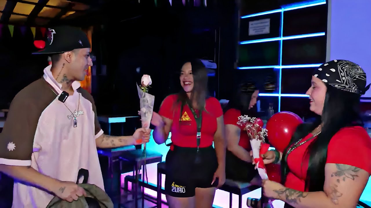 CRISTORATA EN LAS CALLES POR SAN VALENTIN 💘