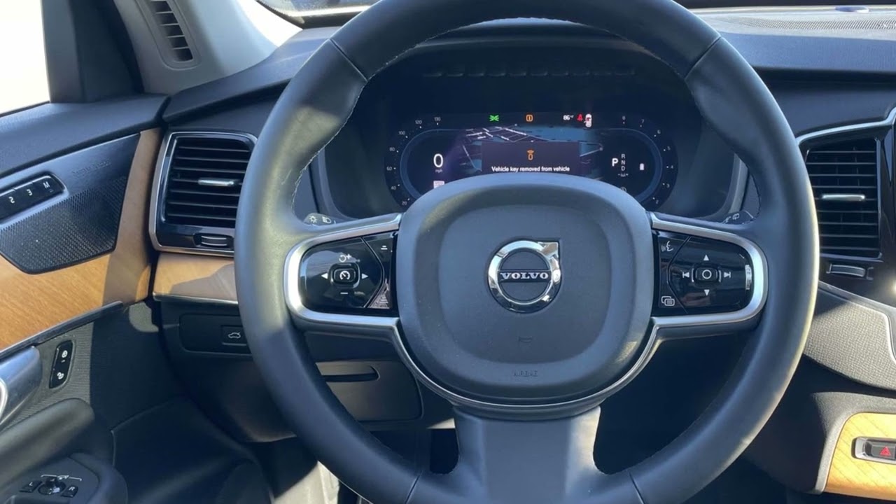 2025 Volvo XC90 Plus Huntersville, Lake Norman, North Charlotte, Cornelius, Davidson
