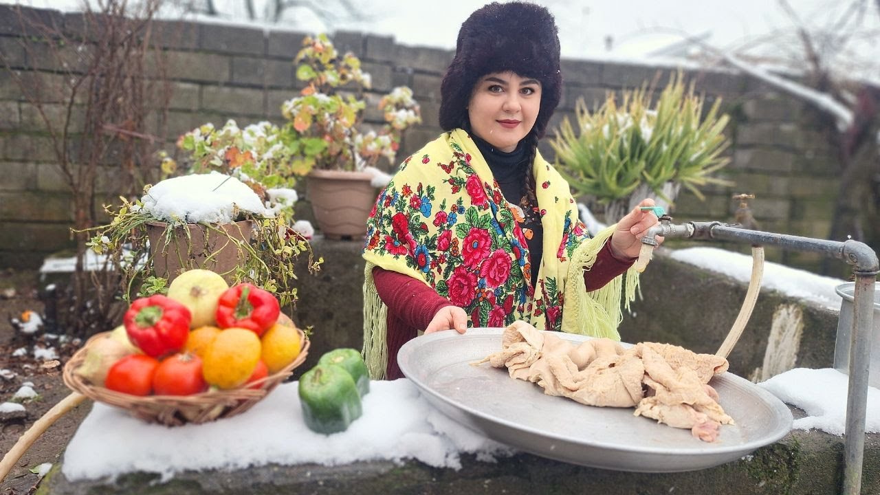 "Sirabi and hot bread in the snowy weather of the village".
