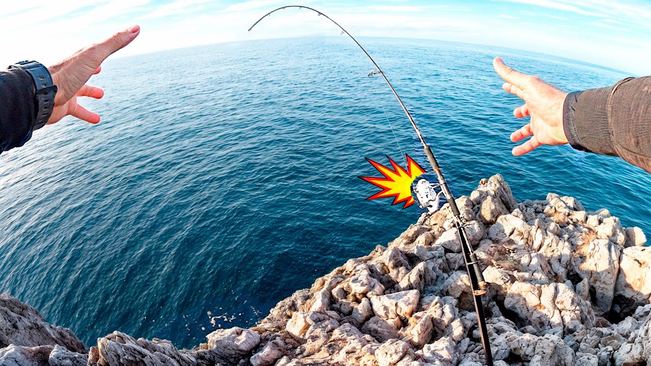 ¡PESCANDO en MONSTERLAND! [Pesca en ACANTILADO PROFUNDO de MALLORCA con PULPO/SEPIA Entera]