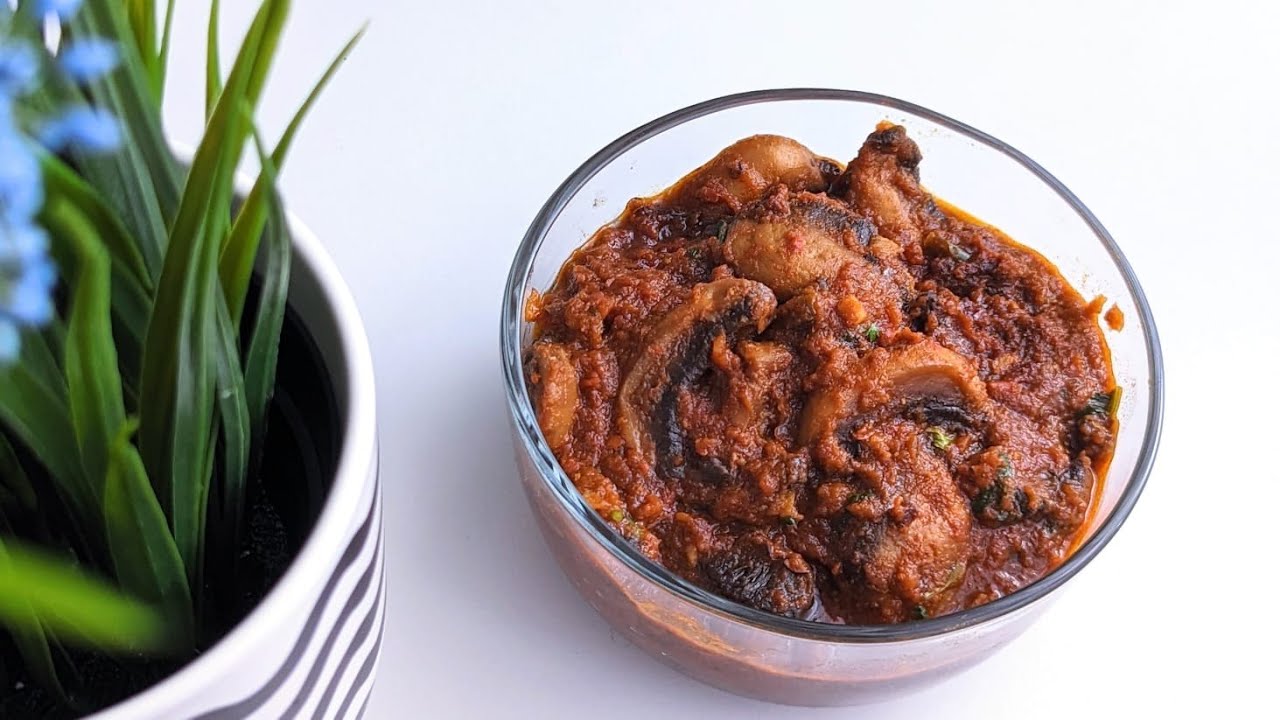 Easy Mushroom Curry / Mushroom Masala