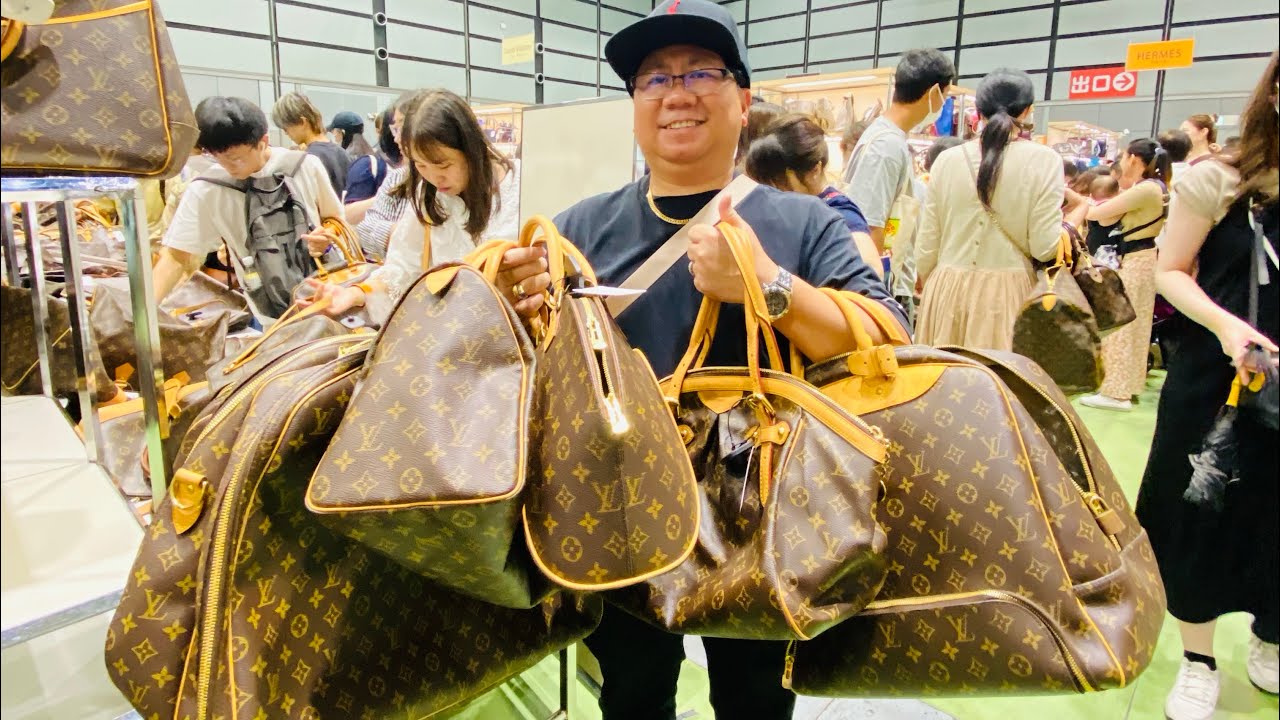 Largest Branded Sale | LV Chanel Burberry |