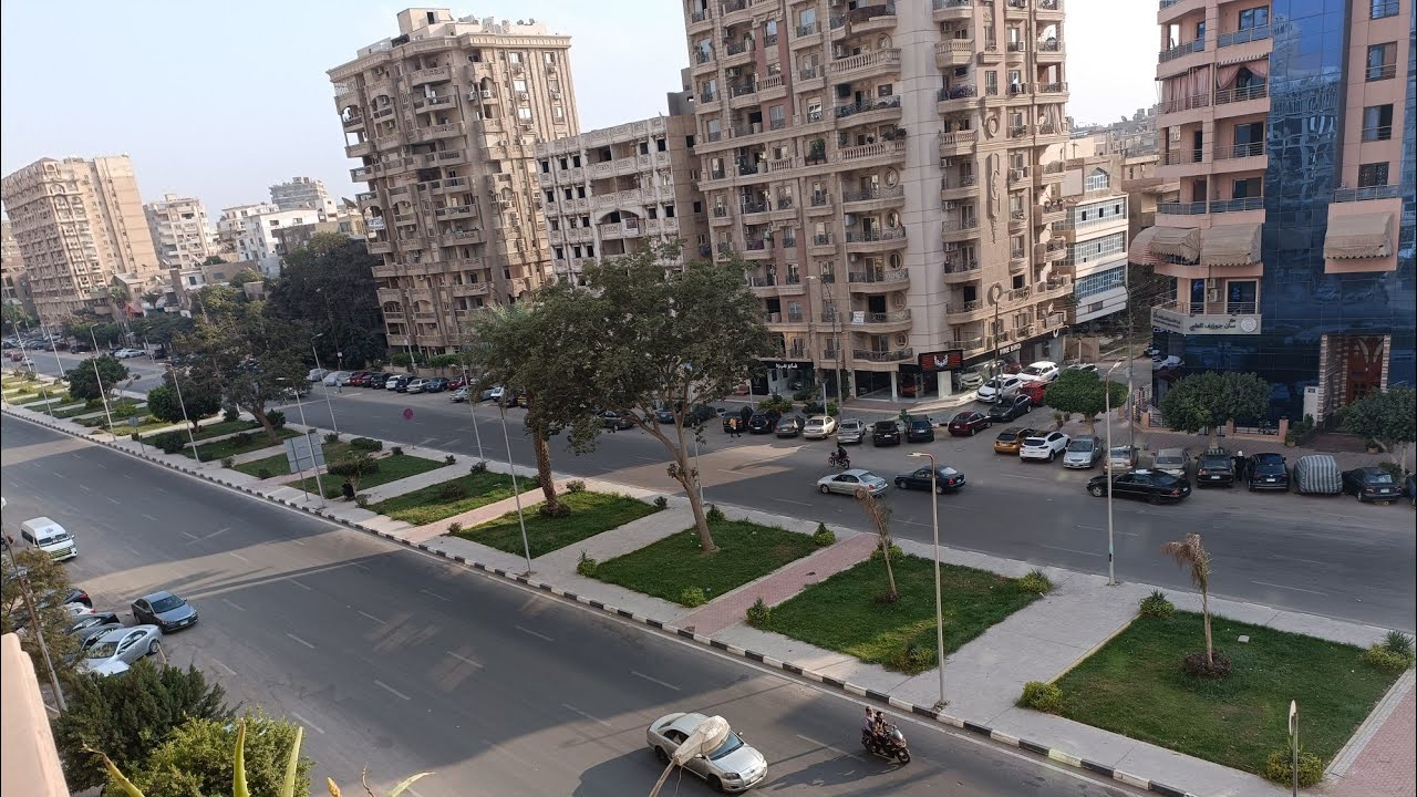 شقة للبيع على ثلاث شوارع رئيسية فى مصر الجديدة عمارة حديثة حصة جراج مدخل شيك