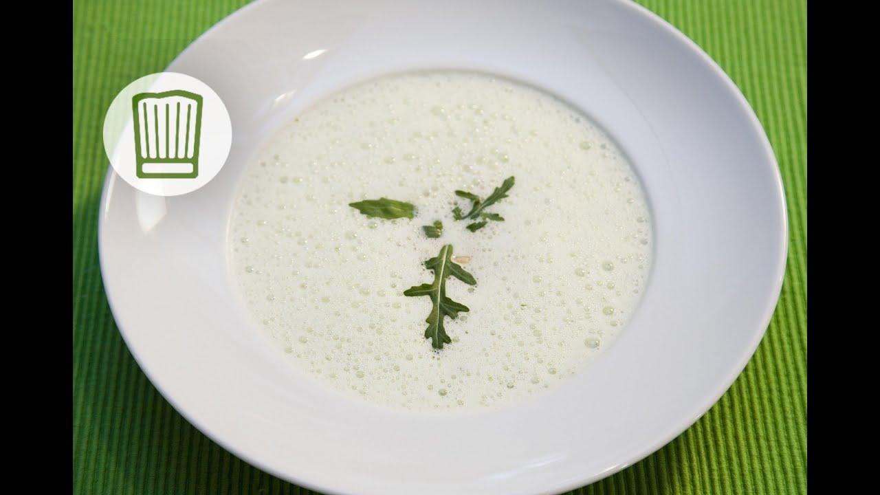 Rucolacremesuppe mit Pinienkernen #chefkoch
