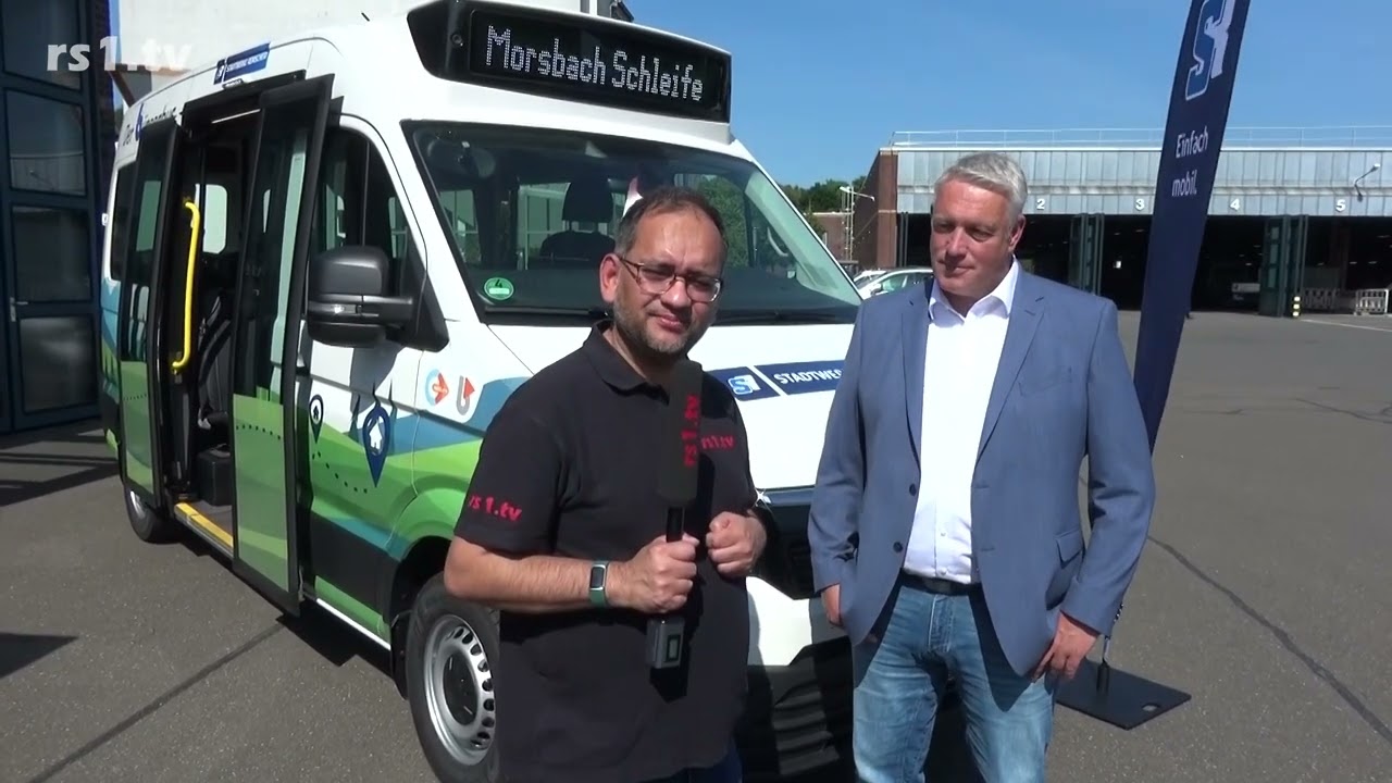 Übergabe neuer Remscheider Bürgerbus