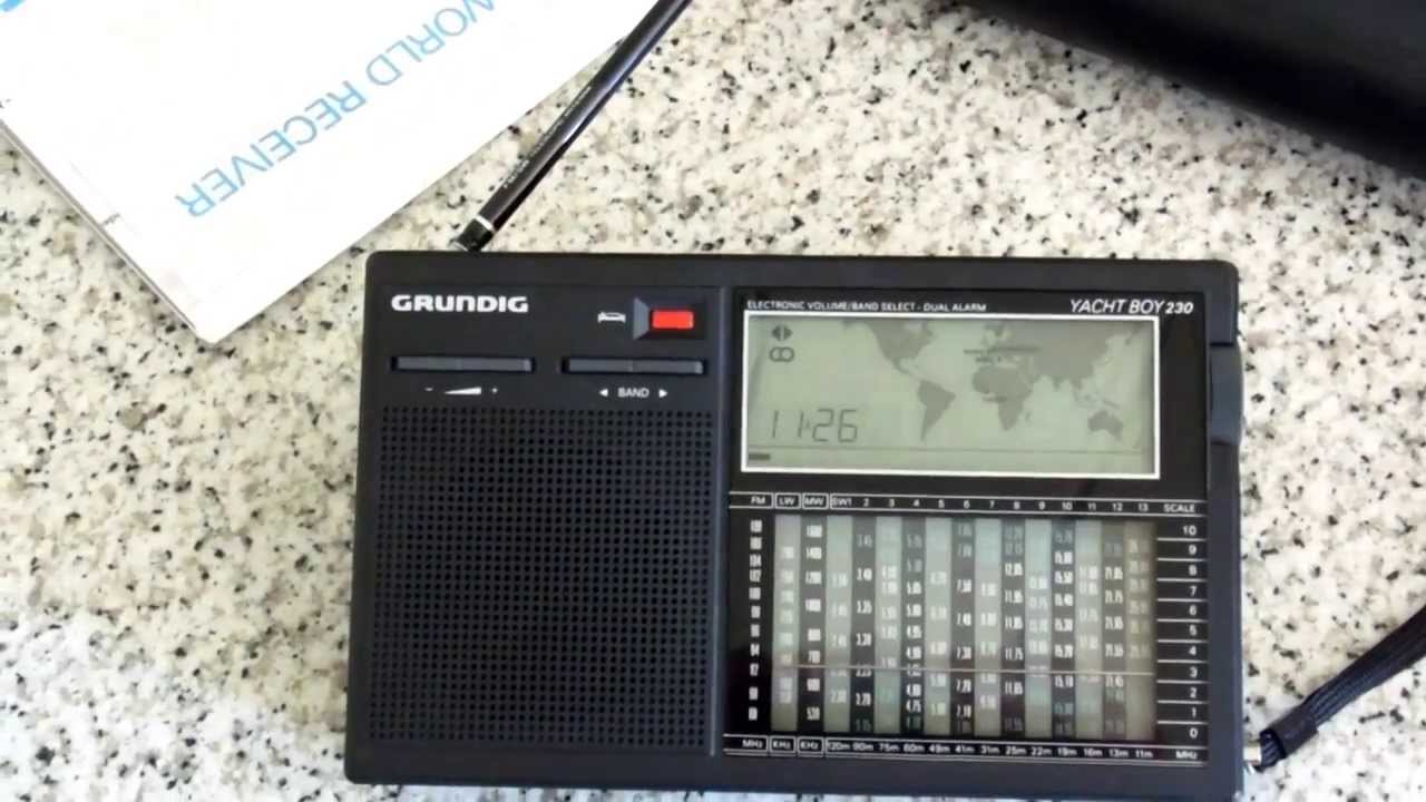 World receiver Grundig Yacht Boy 230