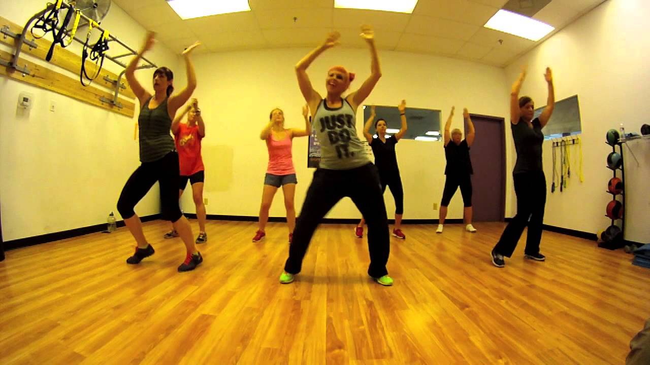 Scream & Shout - Will.i.am ft. Britney Spears Zumba with Mallory HotMess