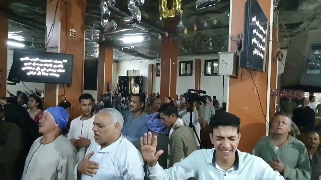 الكنيسة الرسولية بني احمد الغربيه سحابة من الحضور الالهي والمجد الثقيل