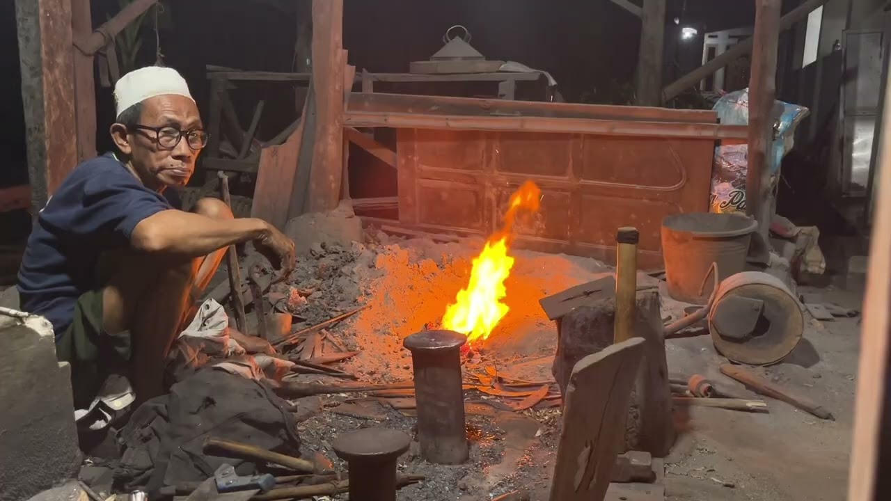 Amazing technique for making a very sharp Sickle from scrap metal rod-blacksmithing Part4 #pandebesi
