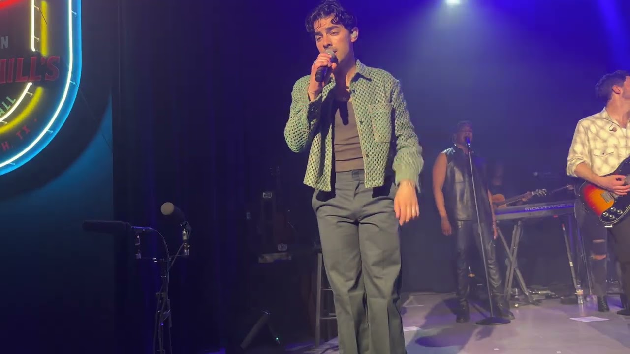Jonas Brothers Leave Before You Love Me - Fort Worth Secret Show