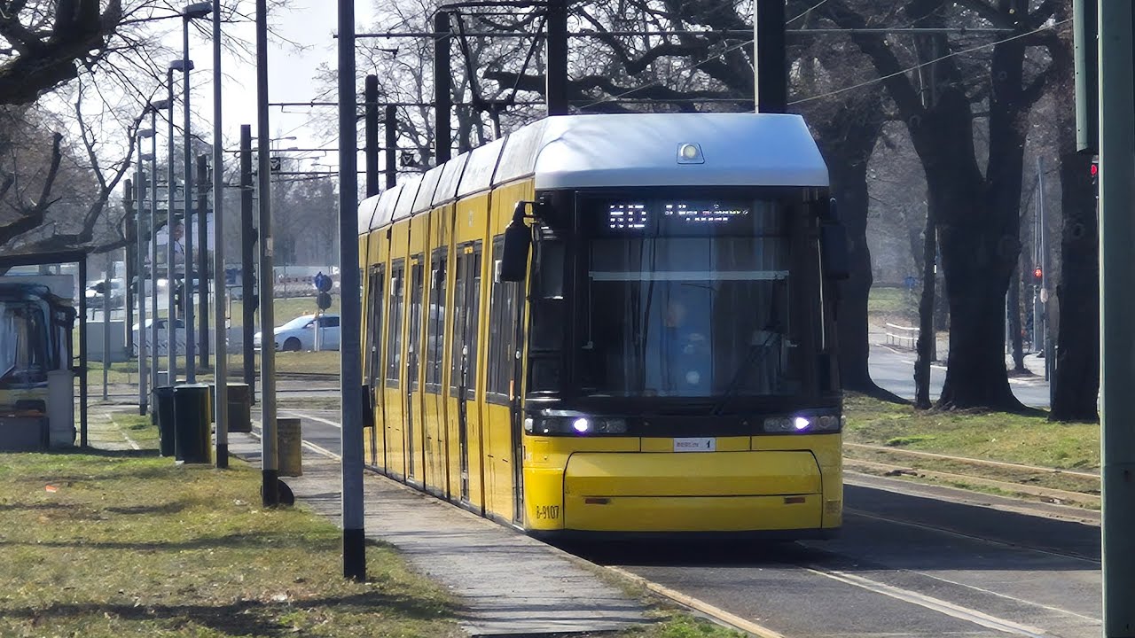 Straßenbahn Berlin | Mitfahrt in der M13 von Virchow-Klinikum bis S Warschauer Straße im F8Z 9107-A
