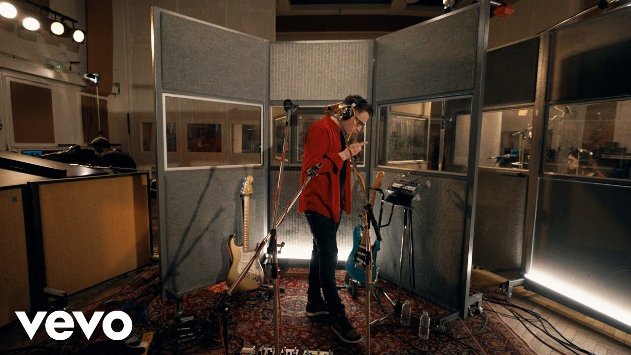 RJ Thompson - Skywriter (Live at Abbey Road)
