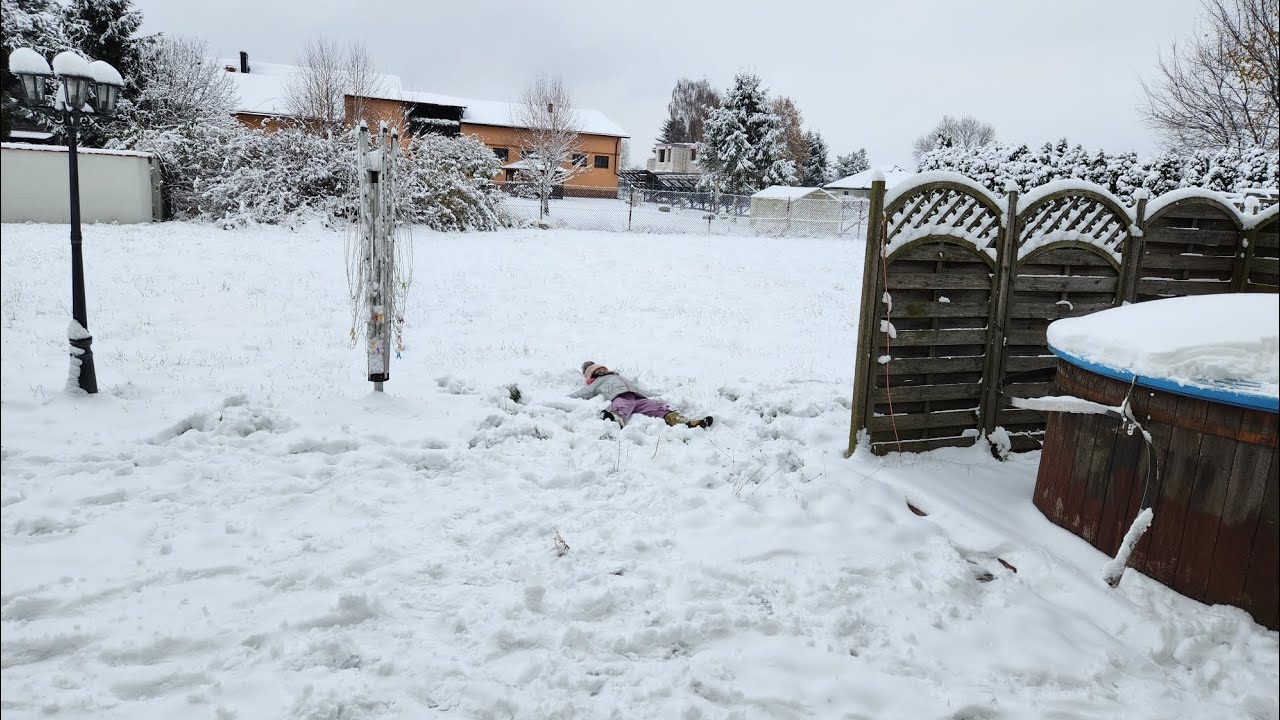 First day of snow 2025 in poland//too cold!