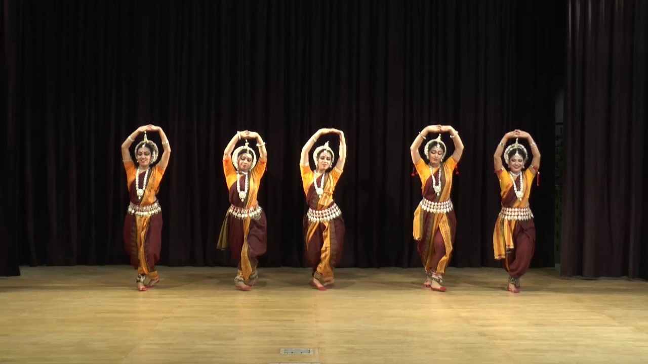 KAKALI BOSE - Odissi (Kirwani Pallavi) by Group