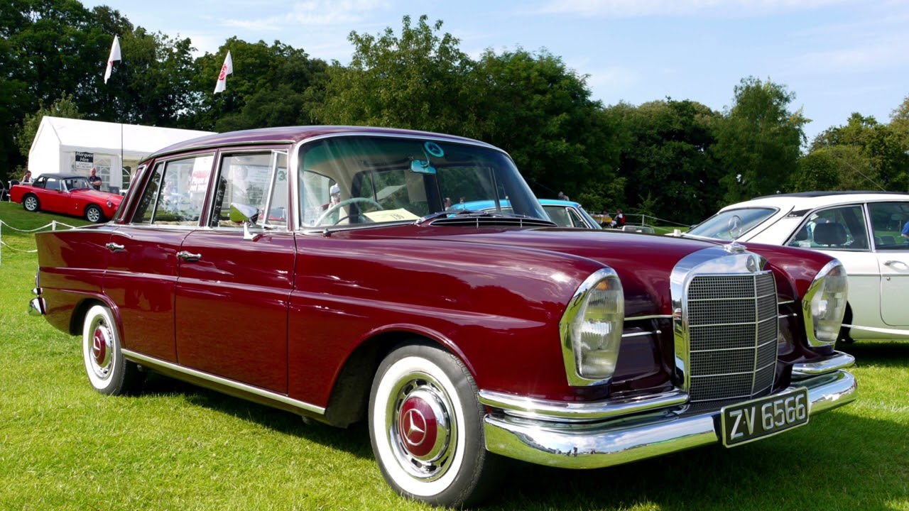 Создан на века: за рулем культового седана и купе Mercedes-Benz W111