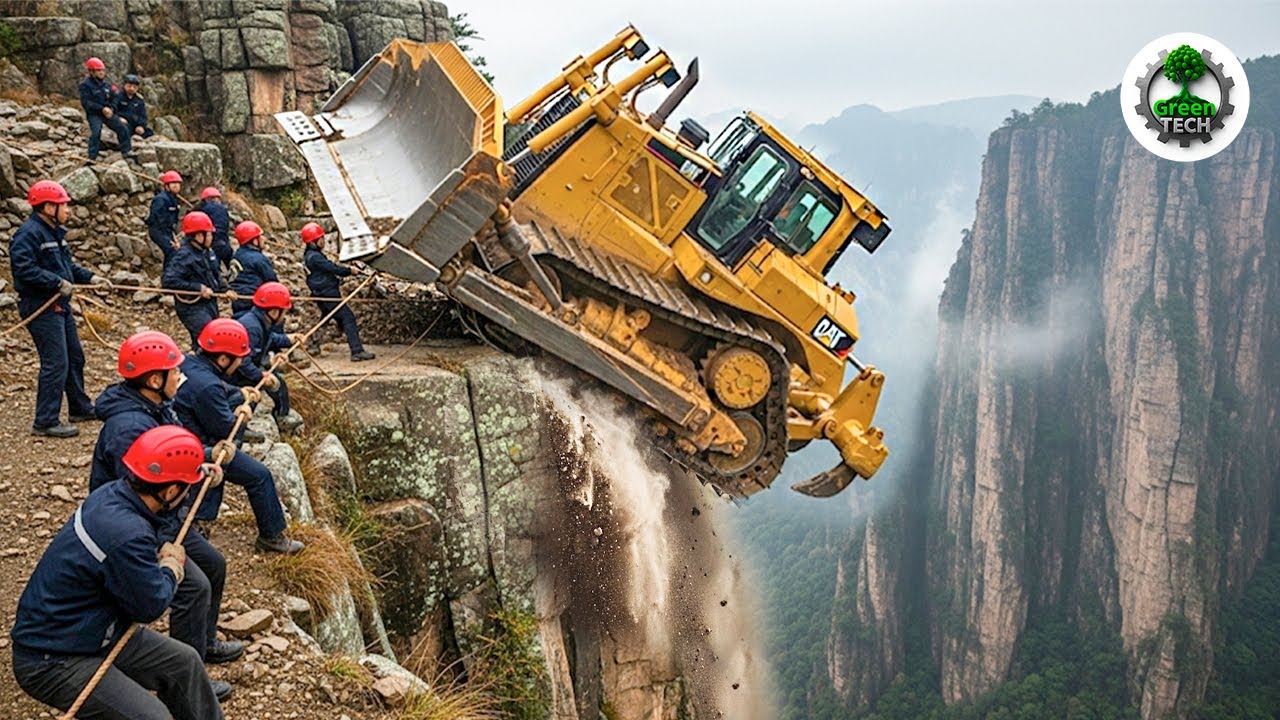 Jaw-Dropping Bulldozer Operator Skills So Crazy You’d Think They’re Fake! #22