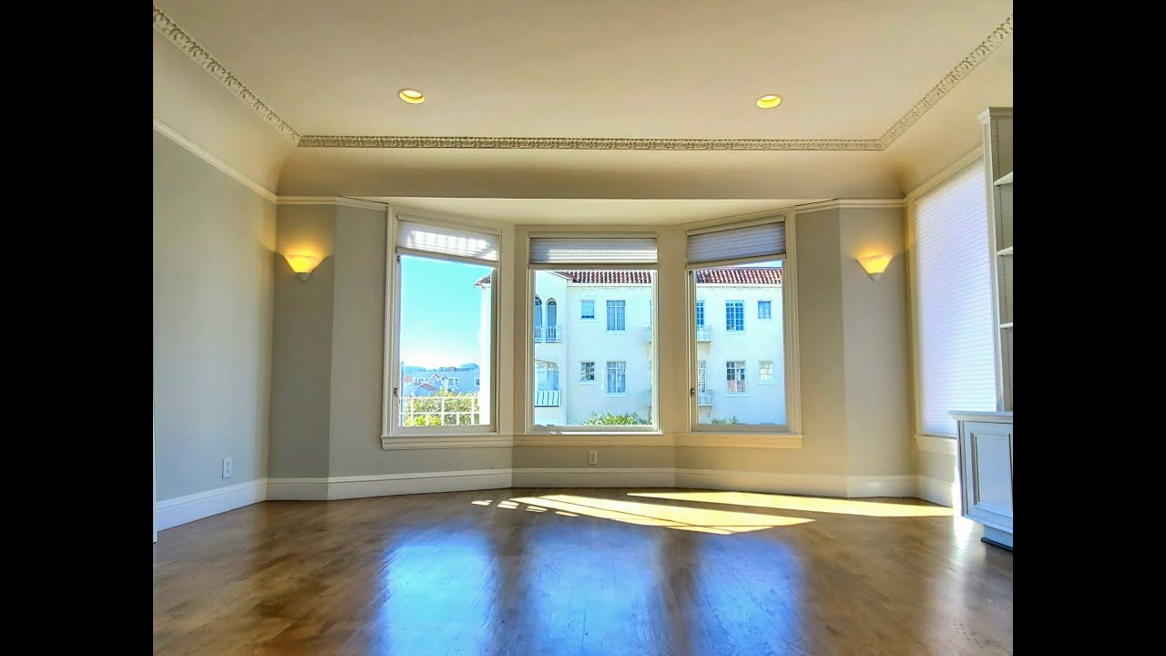 Bright Marina 1bd/1ba unit half a block from Marina Green!