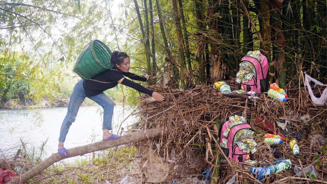TIME LAPSE - Lucky Single Mother Finds Money in Discarded Backpacks at Landfill