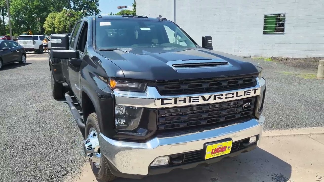 2022 Chevy Silverado 3500 Diesel crew cab long bed Dually! Say that 5 times fast!
