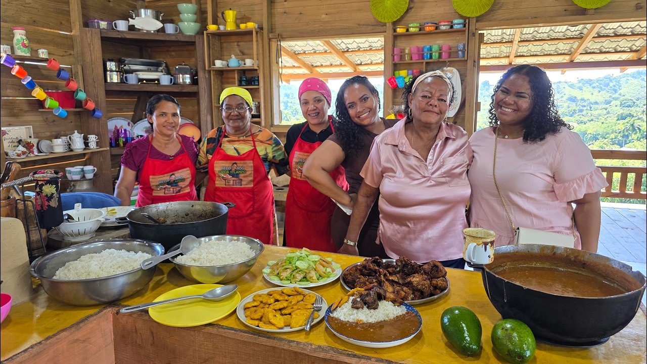 La Llevó Engañada a la Cocina Para Darle Esta Sorpresa. La Vida del Campo