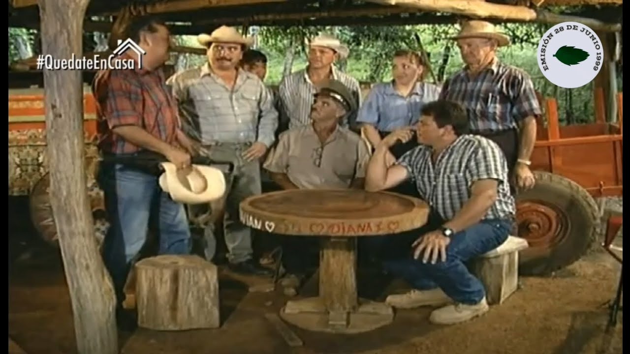 La Familia Mena Mora: 