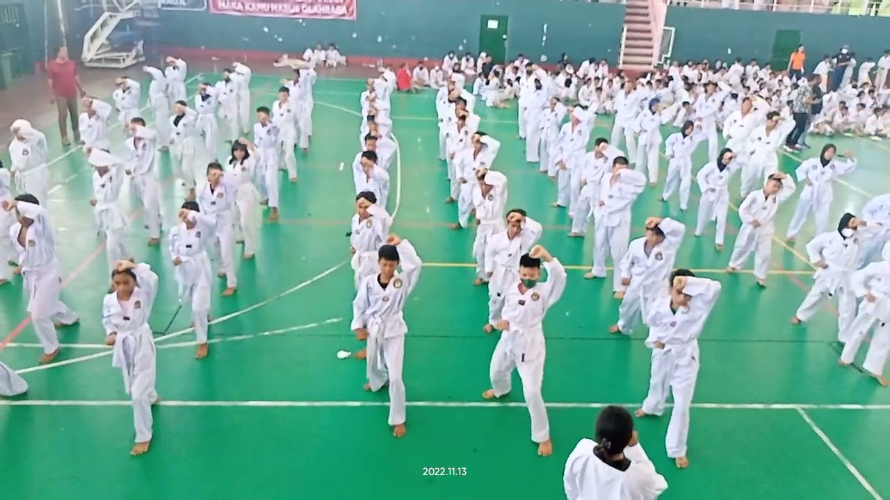 UKT TAEKWONDO SABUK PUTIH KE KUNING 2022 GOR SIDOARJO