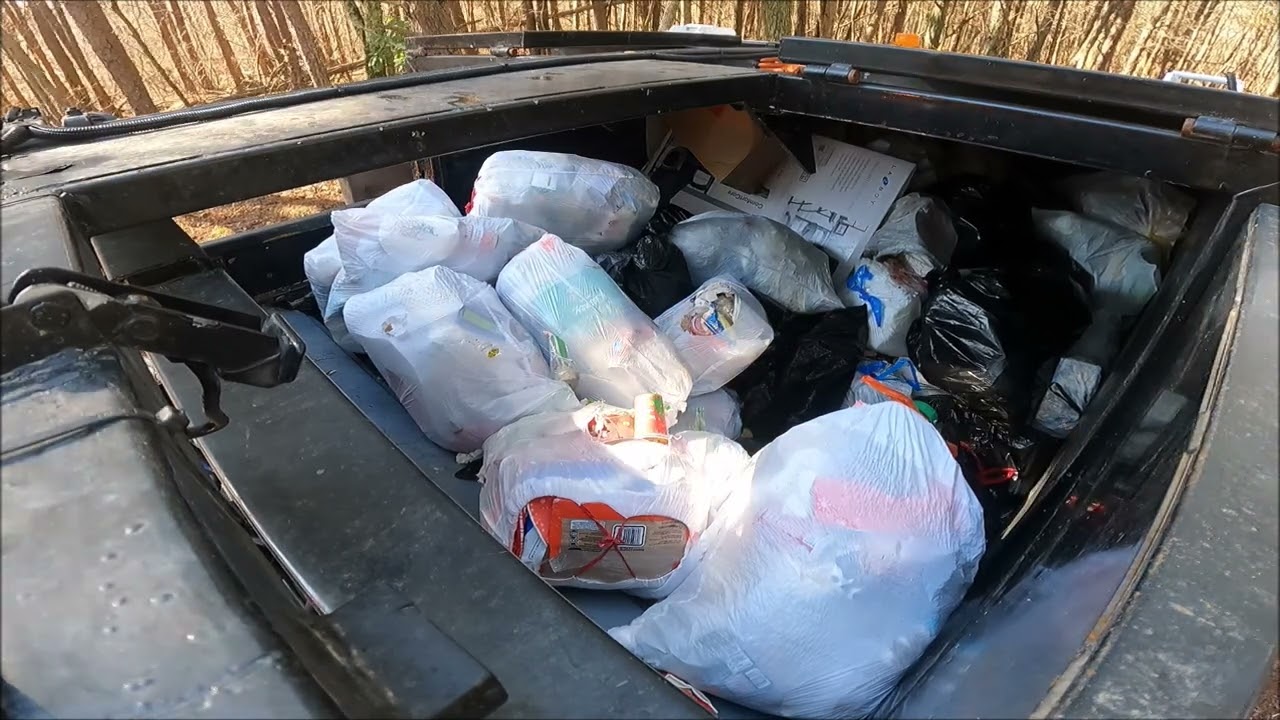 Garbage Man Gopro - Heavy Post Christmas Hopper Footage