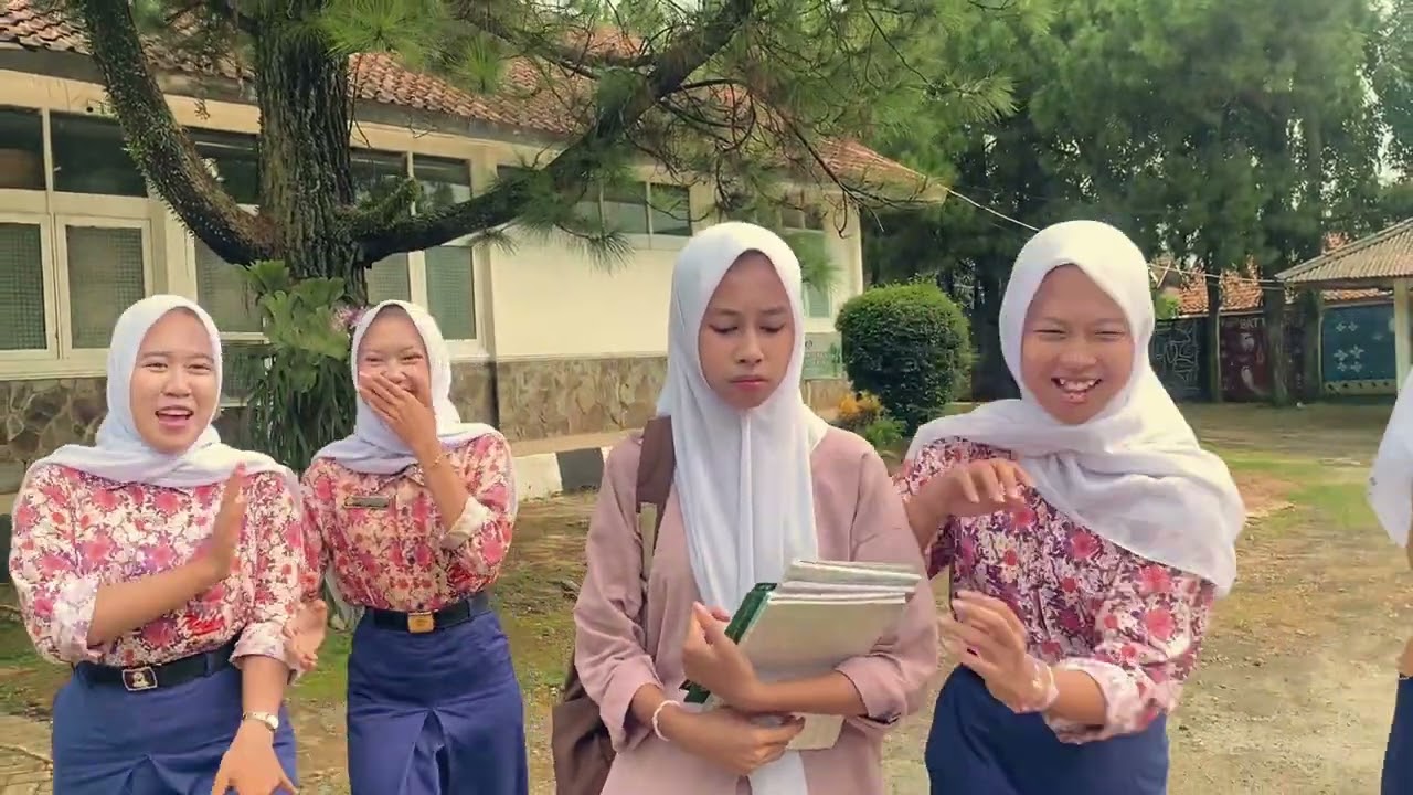 Interpretasi Seni Musik (Kelompok 2) : 