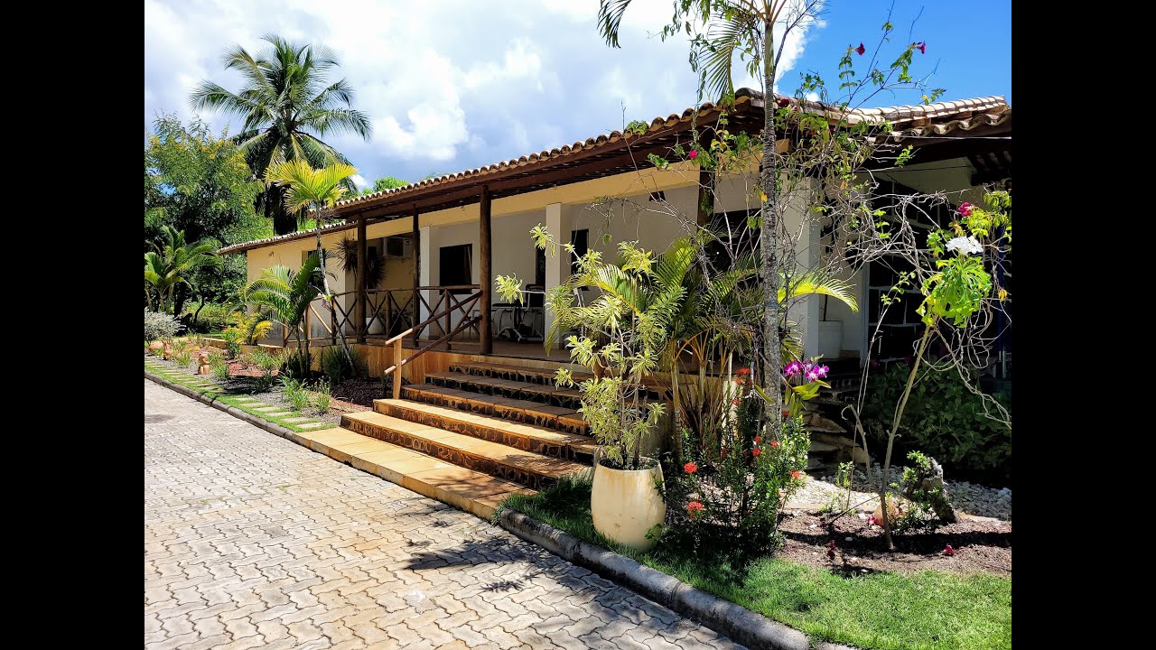 Maravilhoso Sítio com 30,6 mil m² de área verde, Sede com 4 quartos, Busca Vida, Camaçari, BA.