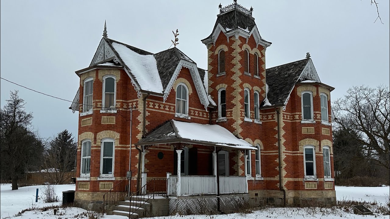 I found a Beautiful ABANDONED 1800s Victorian MANSION