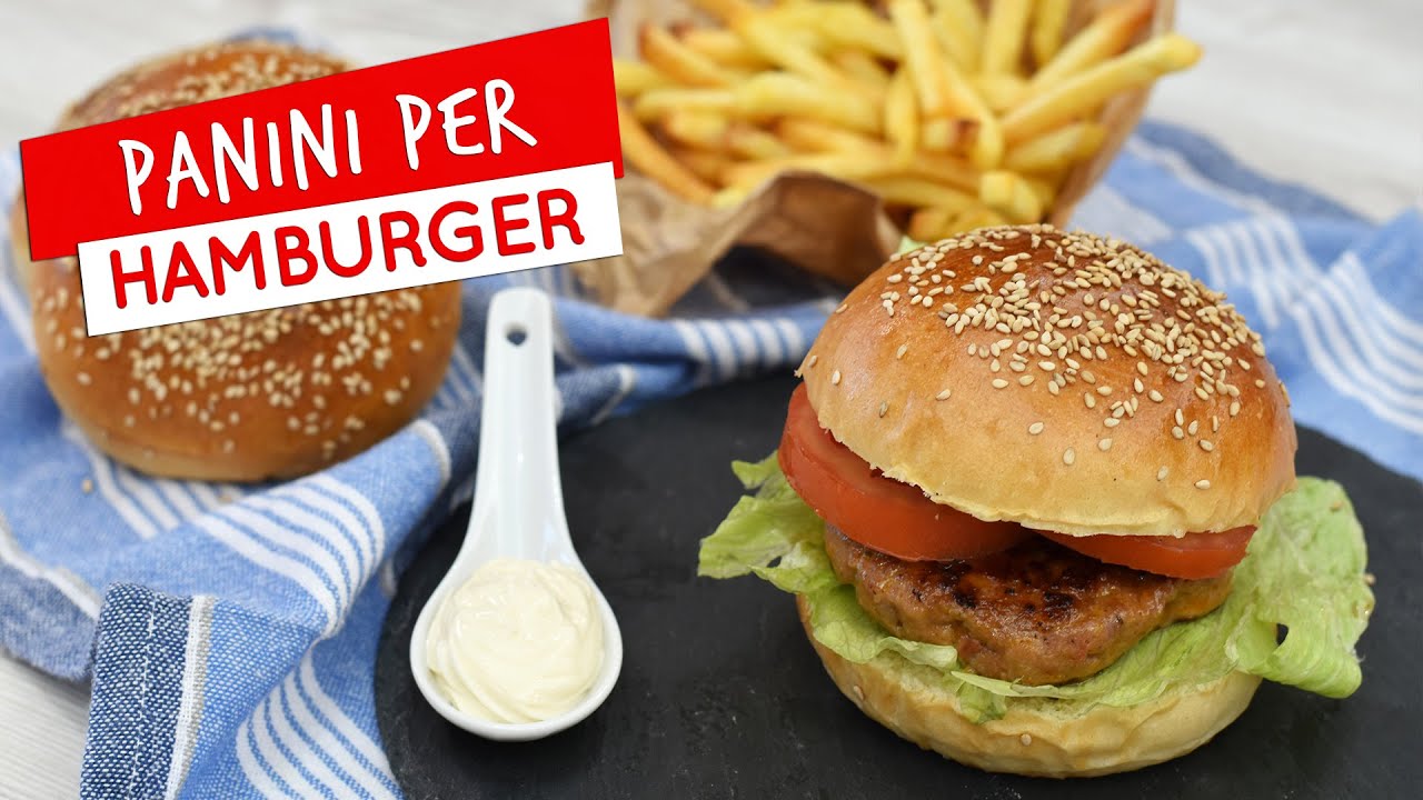 Panini per hamburger soffici e profumati: ricetta dei burger buns