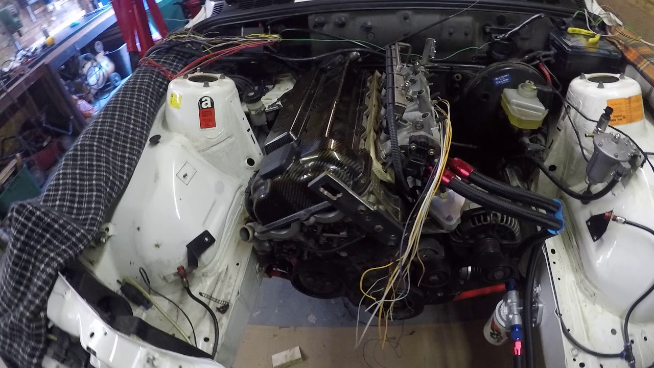 N45 b20. Going into my BMW E30