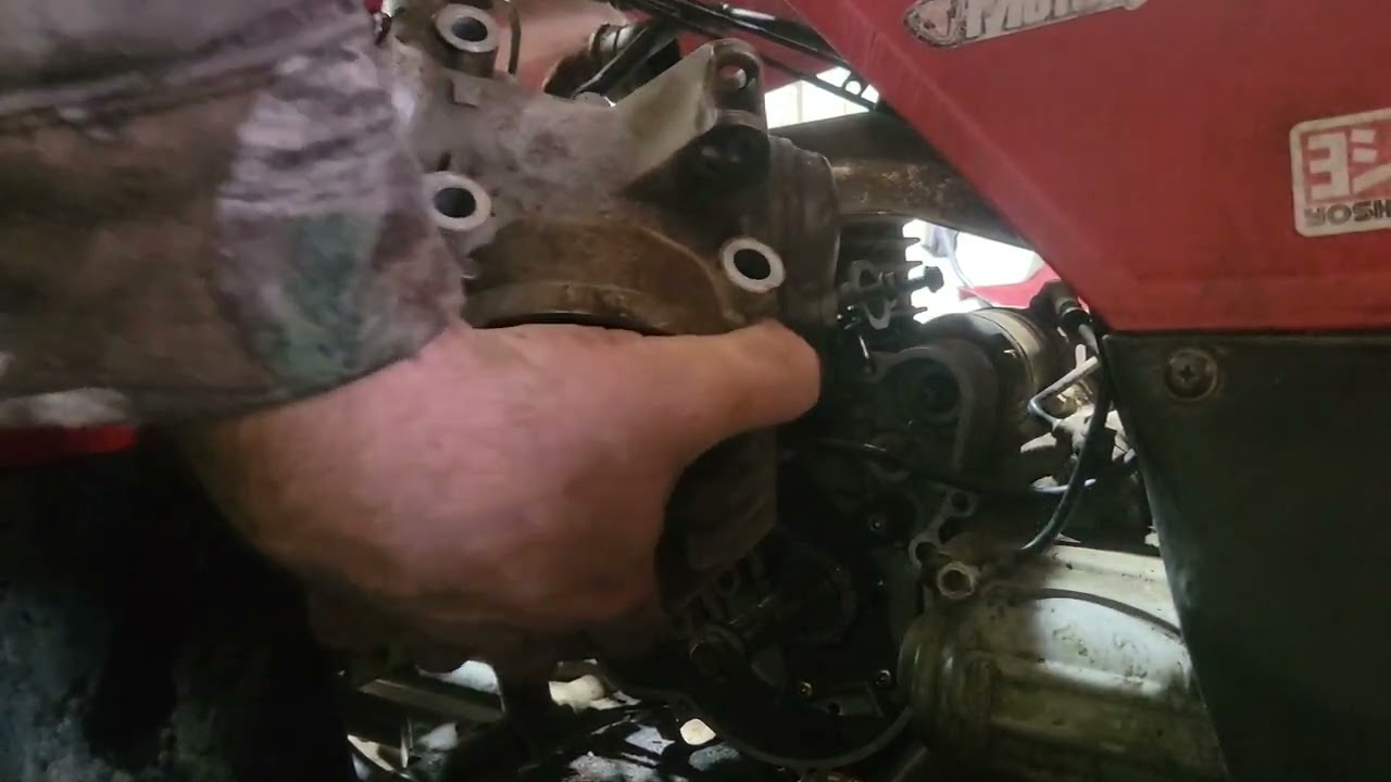 My $200 Bayou 220. Top end Rebuild Part 2. timing chain and stator cover install