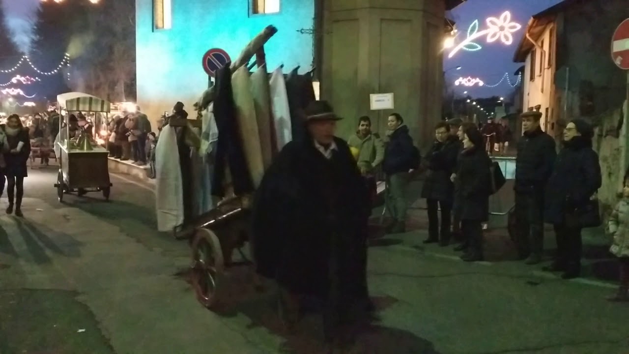 12012018 corteo con torce e carretti Sant'Antonio Saronno