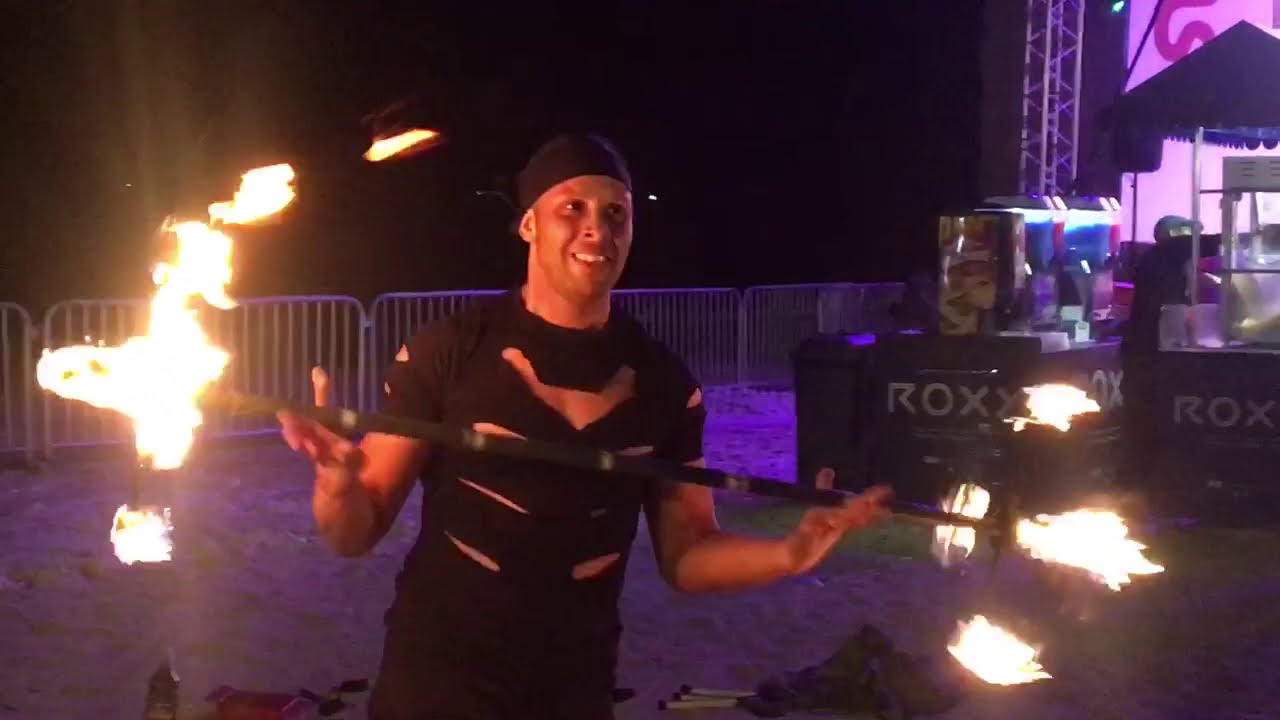 Dubai Vlog | Fire Spinner Show | Love to Travel TV