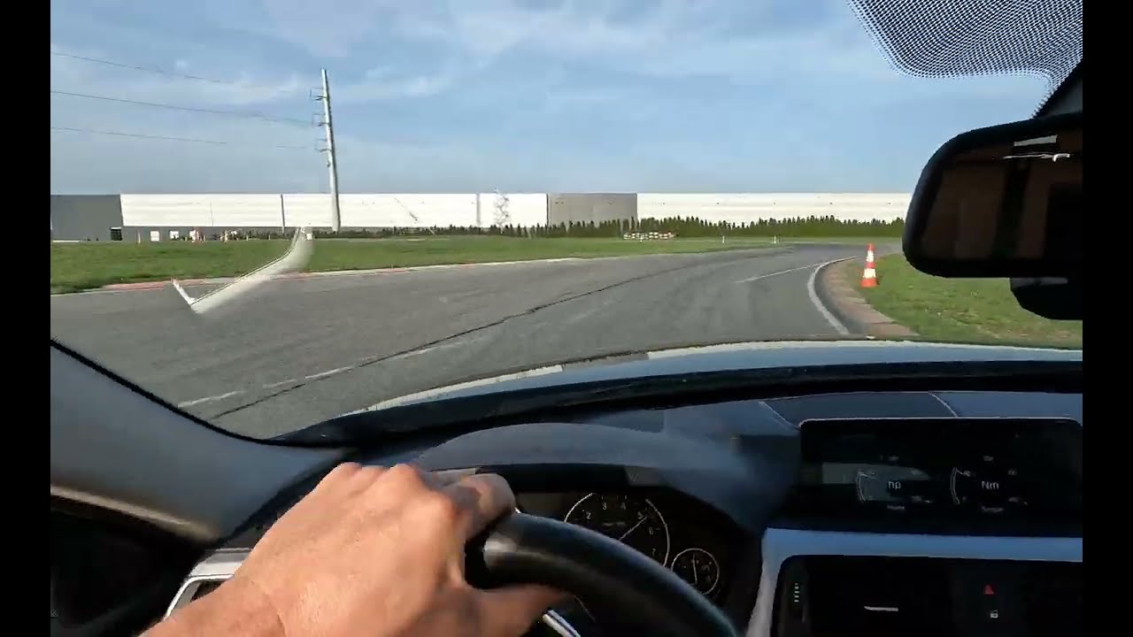 BMW F31 330i x-Drive Tor Łódź best lap 