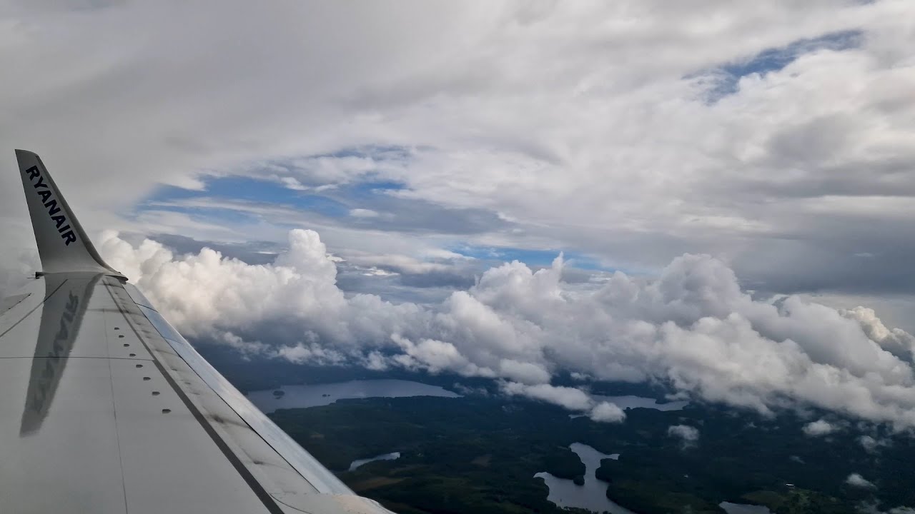 Landing at Sweden Gothenburg Landvetter airport time lapse