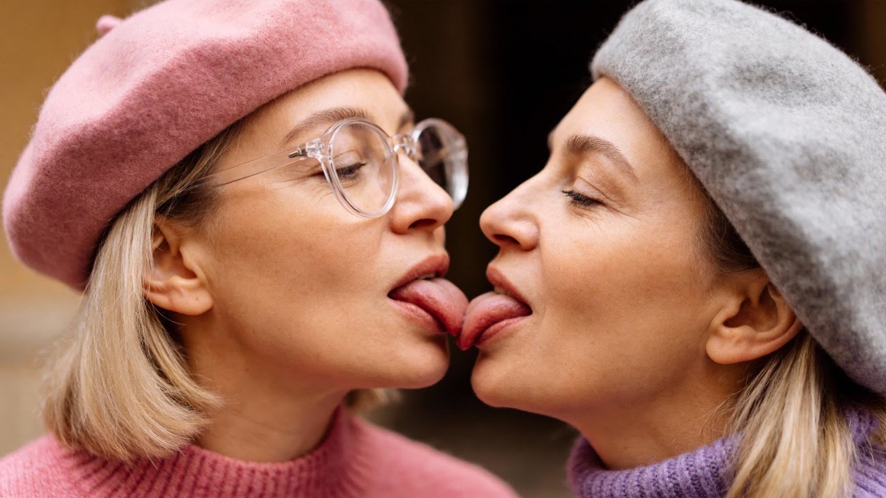 Lesbian Story: Age Difference Isn’t the Problem — What Really Makes Love Healthy