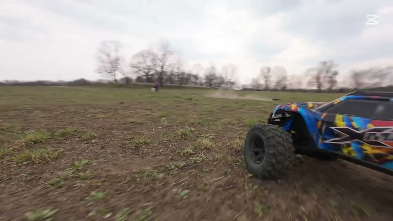 NEXA 3.5 EVO PRO - Chasing AVATA2 and toy car