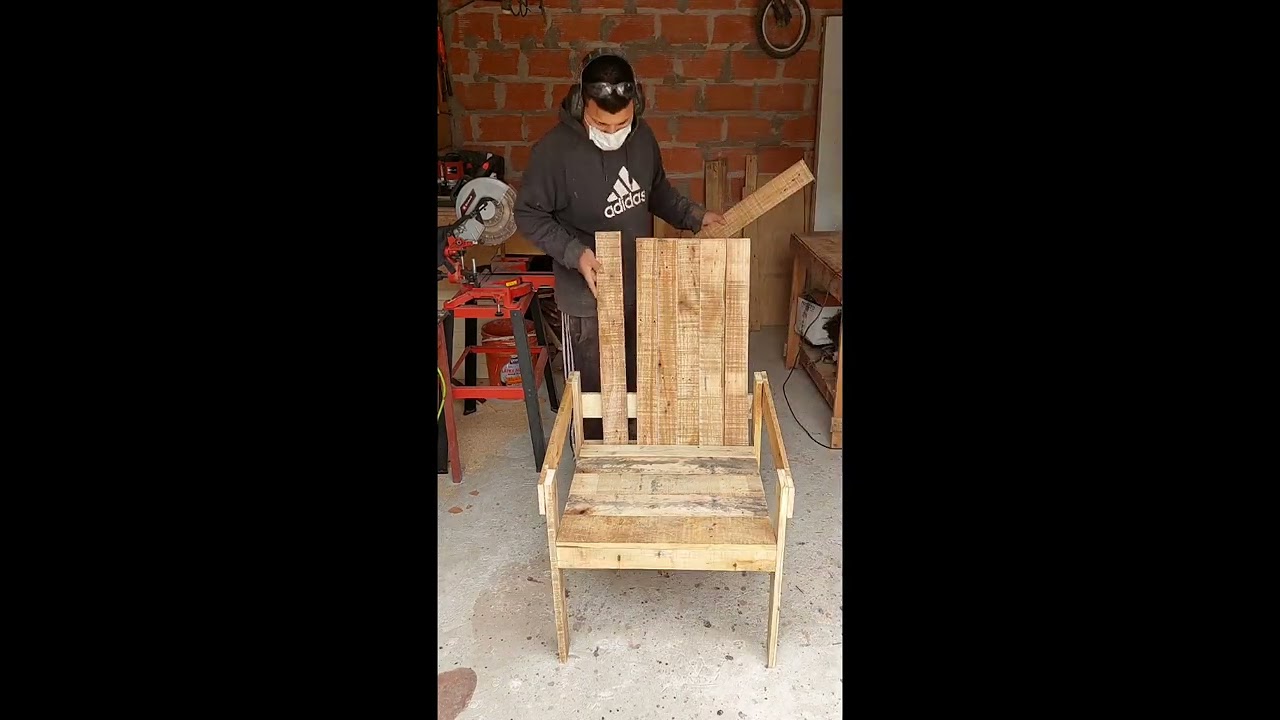 sillon de un cuerpo individual con palet