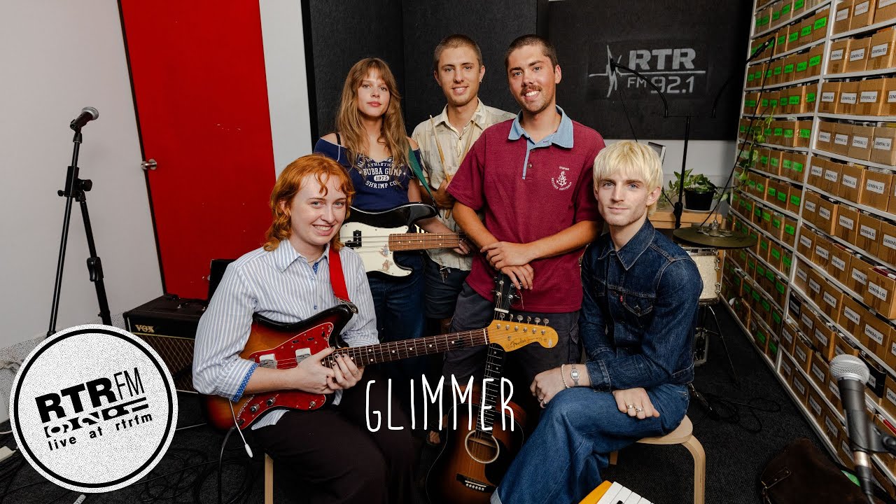 LIVE AT RTRFM: Glimmer