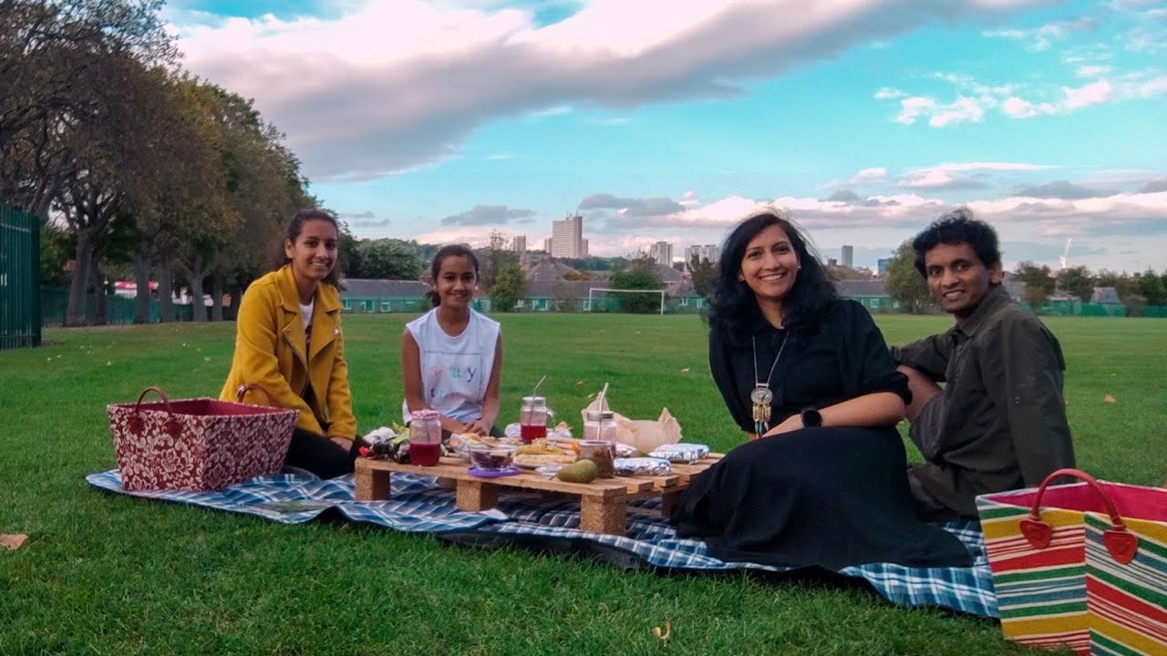 Finger Food for the Picnic | Picnic Food ideas & Tips | Simple & Easy Oven food