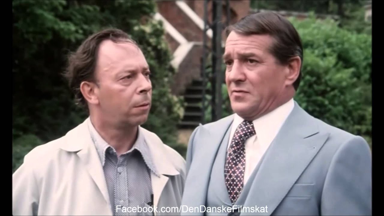 Familien Gyldenkål sprænger banken (1976) - Huskøb