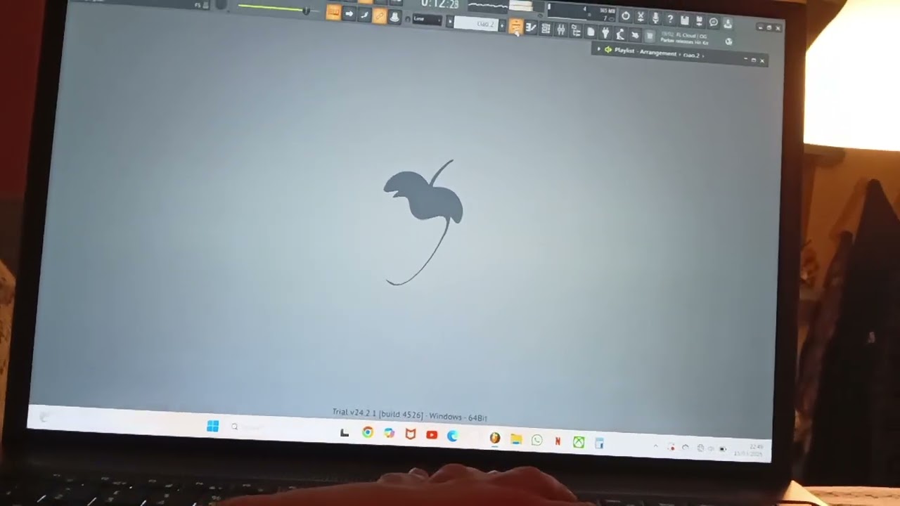 Questa la dedico a tutti quelli che dicono che non so produrre beat o tanto meno usare fl studio 😝💜🖤