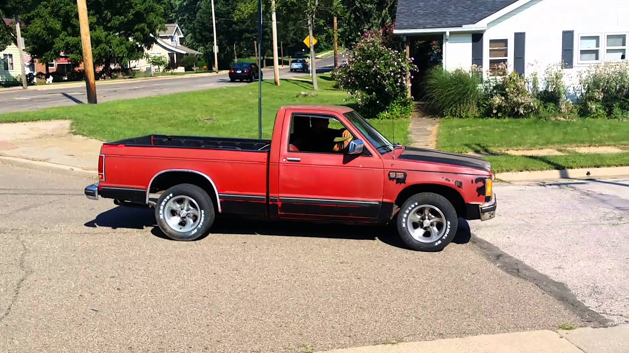 V8 Chevy S10 First drive! 305 Crane Cam 274H06