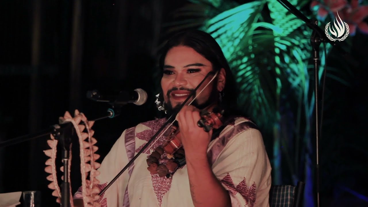 Té de Malvón/Ojalá que llueva café - Rubén Albarrán y La Bruja de Texcoco - Latinoamérica Escucha
