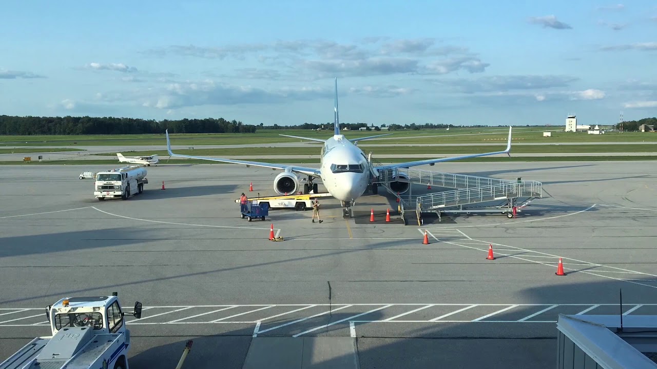 YKF WestJet Turn
