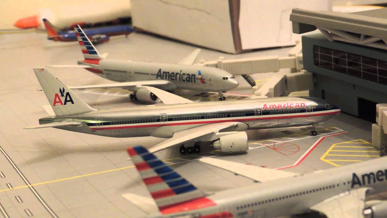 Holiday Stuff Episode 7-Gemini Jets 1:400 (ORD) 2013 Holiday Airport Update