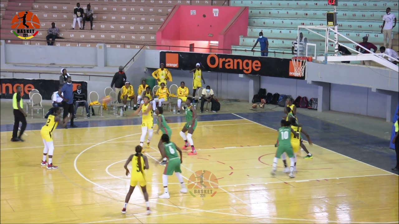 Julie Dacosta a guidé le DUC en fin de partie | J11 - D1 F. Sénégal | BASKET221